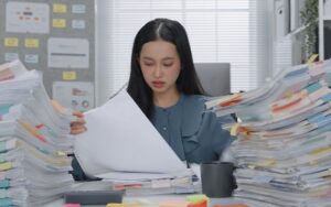 Do Job Postings Show Early Labor‑Market Effects of AI?