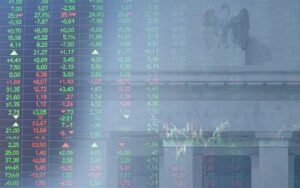 Does the Equity Term Structure Respond to Monetary Policy Shocks? 