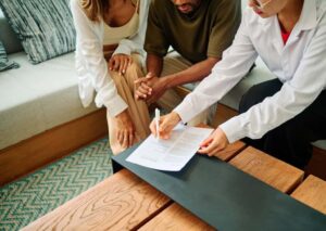 How to Choose the Right Real Estate Agent in 10 Steps